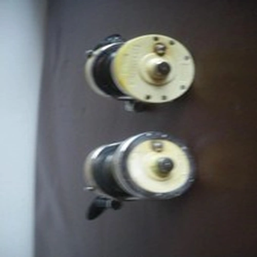 VINTAGE FISHING REELS (2) GARCIA MITCHELL MADE IN FRANCE
