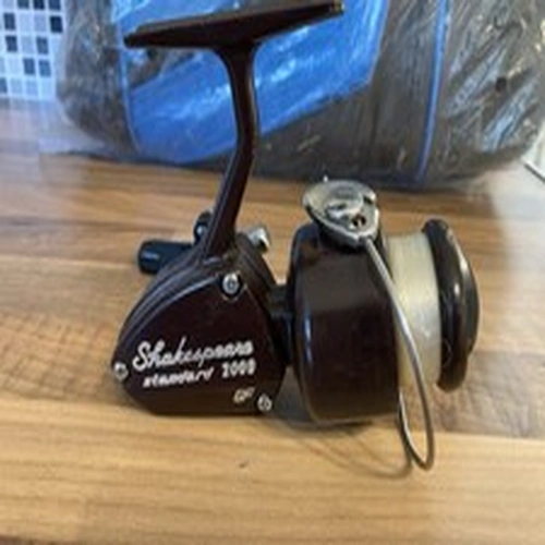 Shakespeare Standard 2000 Vintage Fishing Reel