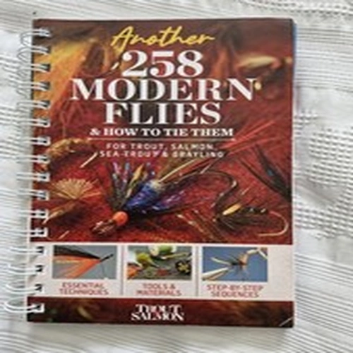 258 Flytying Patterns Guide Book