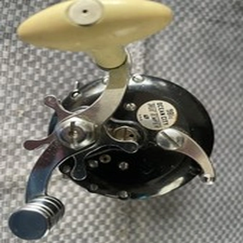 Ocean city true temper 981E reel