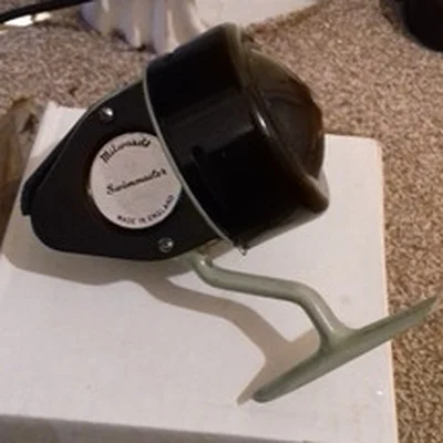 MILWARDS SWIMMASTER ENCASTED CONTROL REEL