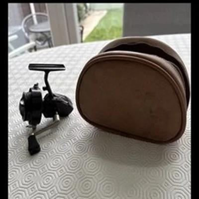 Noris Shakespeare 2002  Fishing Reel - Fishing Reel  Case  - Vintage 