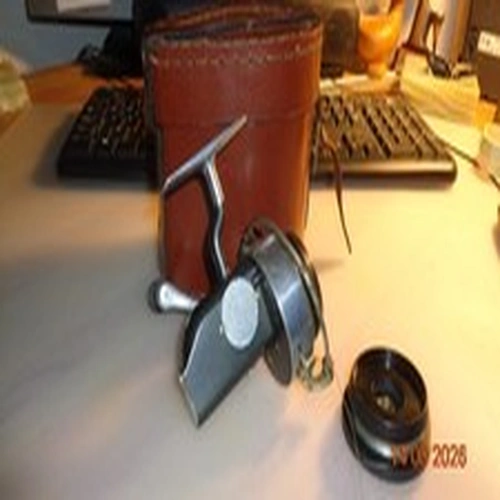 HARDY BROS. ALTEX NO.1 MK.IV SPINNING REEL TOGETHER WITH A SPARE SPOOL.