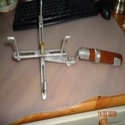 VINTAGE HARDY BROS COMPACT FISHING LINE DRYER. V.G.C.