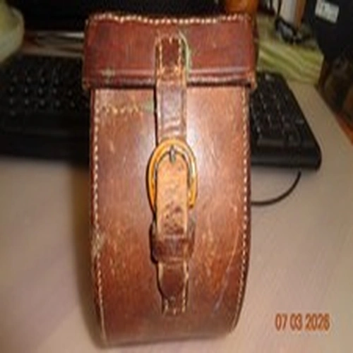 D BLOCK LEATHER REEL CASE 4 1/8" X 4 1/4" X 3 1/2"