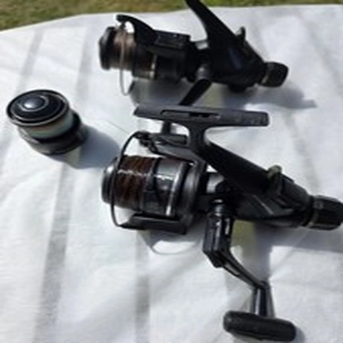  A pair of Diawa Br2050 Baitrunner Carp Fishing Reel