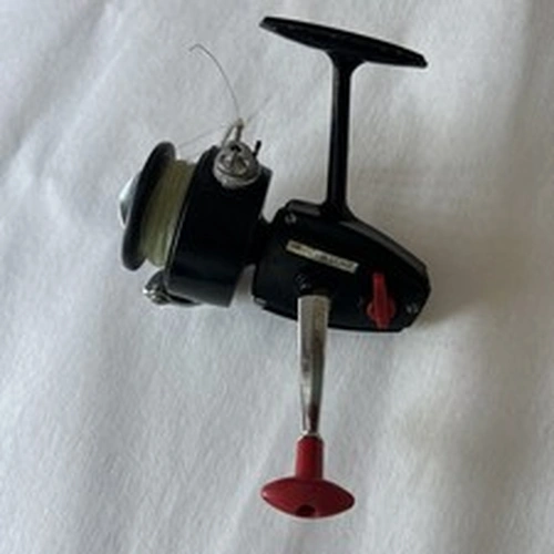 Intrepid New De Luxe Fixed Spool fishing Reel 1970s K P Morritts 1970’s