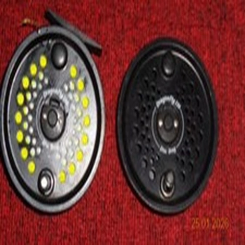 LEEDA DRAGONFLY 3 5/8" 120 DISC DRAG FLY REEL & SPARE SPOOL