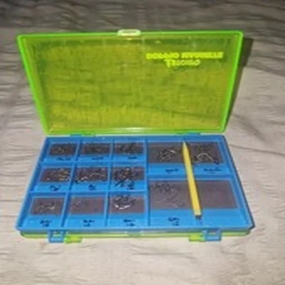 Stonfo Magnetic Fishing Hook Box Loaded With Kamasan Hooks