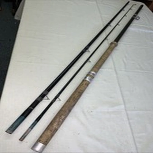 East Anglian Tipster Fishing Rod. Glass Fibre. Vintage. 3 Piece Approx 12’ 8”.