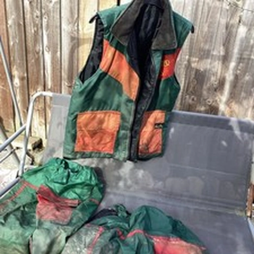 Hallkon Hunt Fishing Clothing Jacket Sleeveless - 2 - Over Trousers Size Large