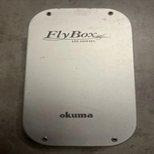 Okuma Silver Window & Foam Fly Box With 12 Flies, VGC