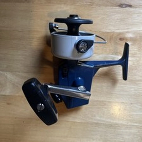 Vintage Abu Cardinal 60 Fishing Reel