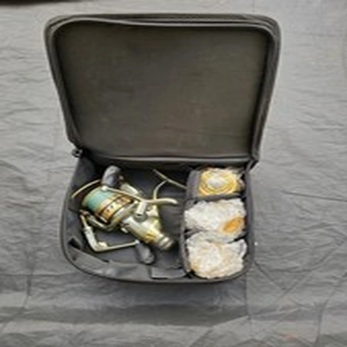 Shakespeare Mach 3 3500 Spinning Reel Very Good Condition spare spools and case