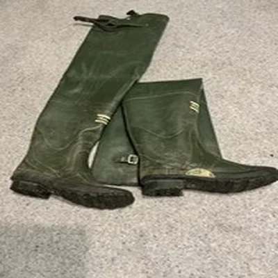 Pair of Shakespeare Rubber Thigh Waders size8