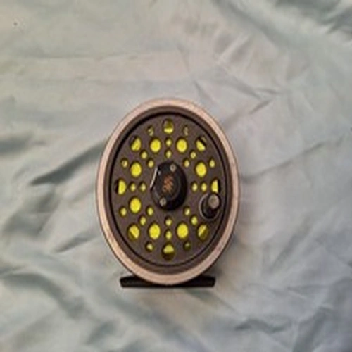 vintage J W Young and sons 1420 fly fishing reel 