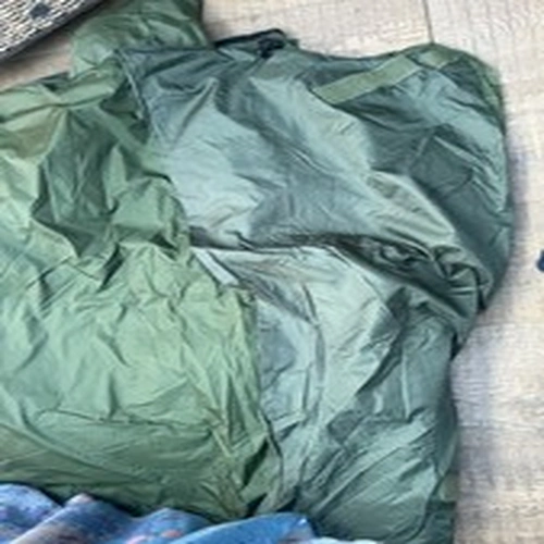 Trakker 365 Sleeping Bag - All Season -  Fishing & Camping & Barrow & Logic bag