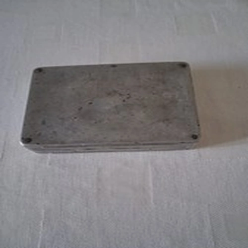 Vintage alloy windowed fly box
