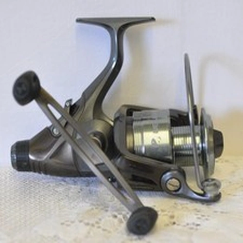 Caperlan Bigrunner -5 5000 Fixed Spool Reel.