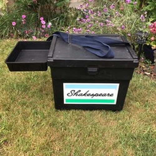 Shakespeare Fishing Seat Box Black Incl 1 x Side Tray & Standard Strap 