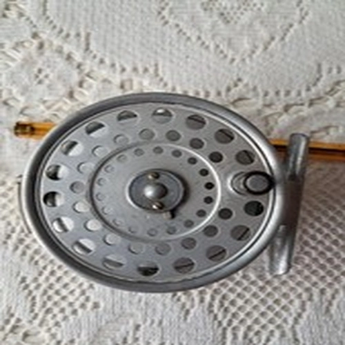 USED FISHING REEL LRH LIGHTWEIGHT MADE BY HANDY LTD ENGLAND