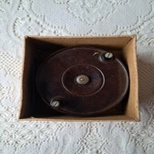 USED FISHING REEL