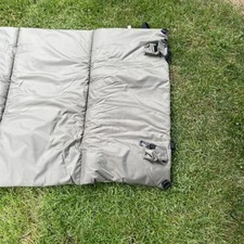 Unhooking Mat Carp