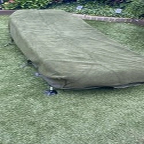 Trakker Big Snooze Bed /Seat Cover Excellent Condition COLLECTION