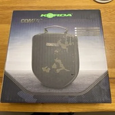 Korda Compac Dark Kamo Scales Fishing Pouch