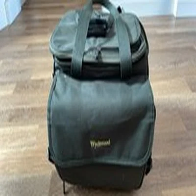 Wychwood Fishing Bag Cool Bag _ Great Condition  _ 2 Chill parts, Firm Base