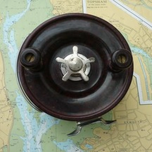 An Alvey Snapper Reel, model 520A.