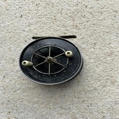 Allcoks "The Aerial Popular"  3.75 inches diameter x 1.25 inches drum Centre Pin