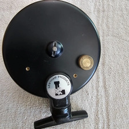 Lewthan Products Centre pin fishing reel