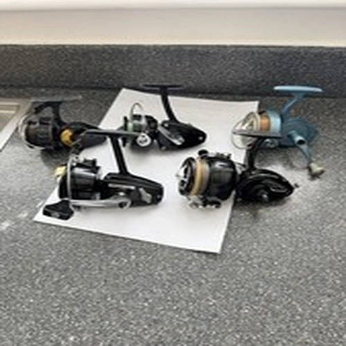 Vintage INTREPID DE LUXE Fixed Spool Spinning Reel Patent Number 798024  job lot