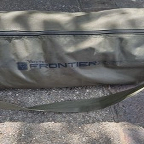 Fox  Frontier XD Carp Fishing Shelter 1 Man Bivvy - Green