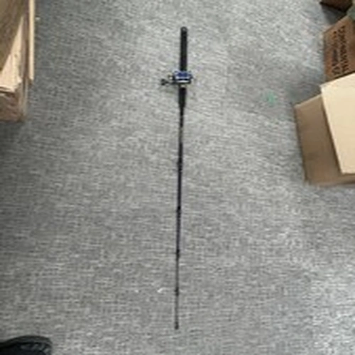 Penn Long Beach Fishing Rod One Piece fishing rod with Vintage reel - see pics