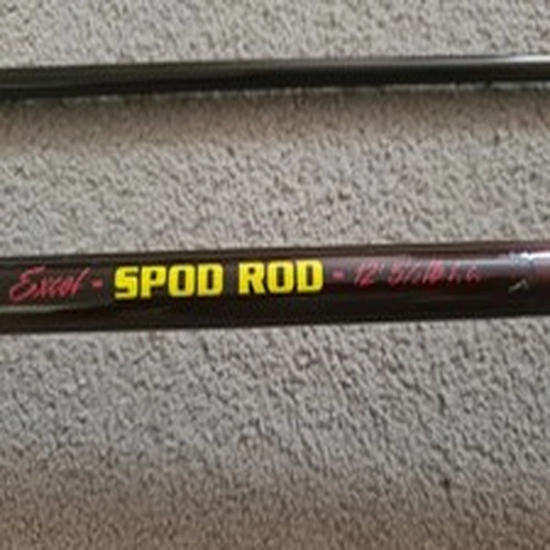 Fox Excel RD2740 5 1/2lb T/C Curve Spod Rod In Excellent  Condition. A bargain. 