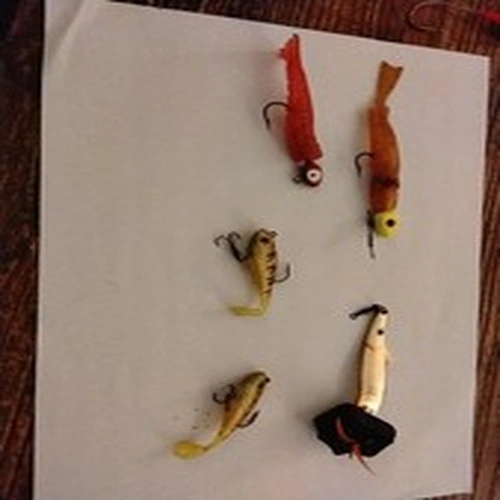 5 Various Fishing Lures Vintage,   2O