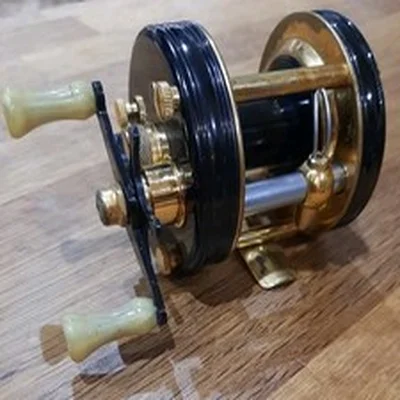 RARE EARLY ABU AMBASSADEUR 5000 de Luxe FOOT NUMBER 2828 MADE IN SWEDEN REEL