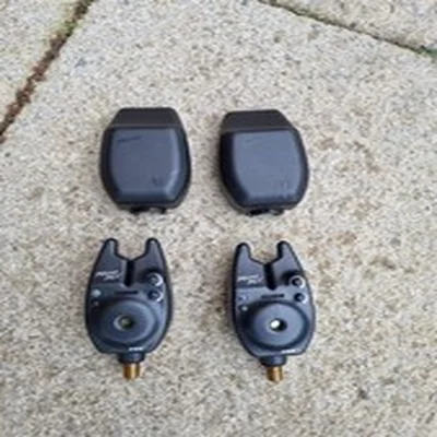 Fox Micron MX bite alarms And Pair Of Fox Dumpy Bobbins