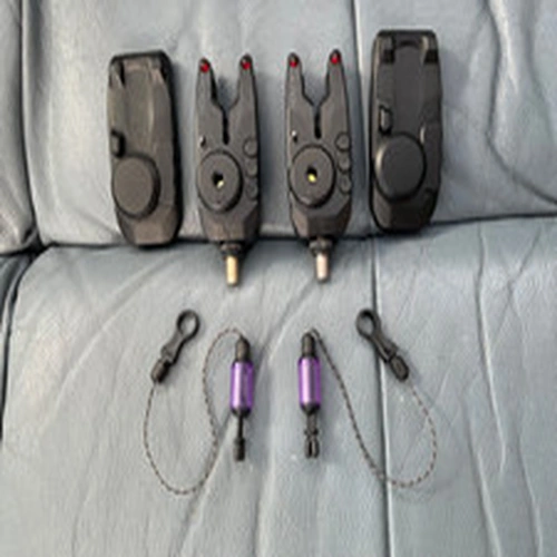 Fox 'MINI MICRON' Bite Alarms (x2) - Red - Covers & Batteries included - VGC