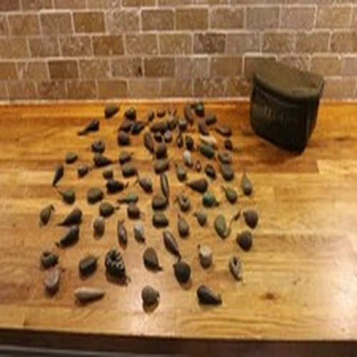 NASH H GUN LEAD POUCH WITH 80 LEADS CARP SET UP FISHING WEIGHTS