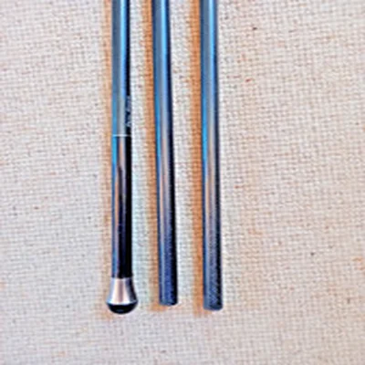 Three piece travelling/stalking carbon landing net handel.