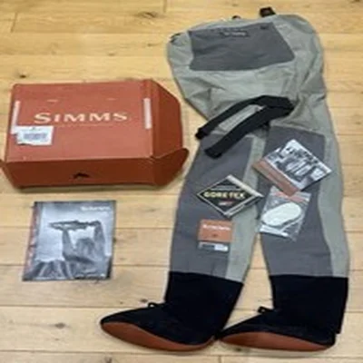 Simms Gortex  Stockingfoot Waders US size small 