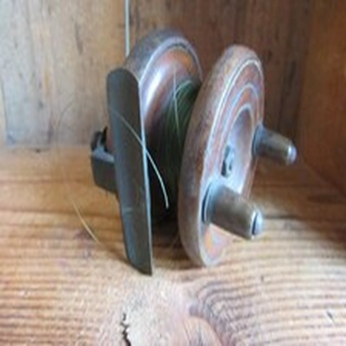 Antique Wood And Brass Fly Fishing Reel 6.5cm Diameter
