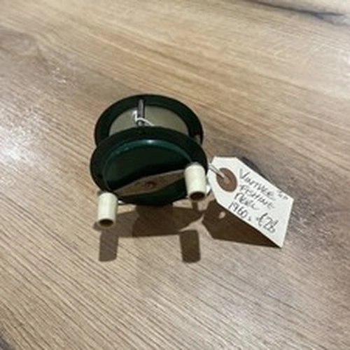 Vintage Green  Enamel Fishing Reel . Unbranded, good used condition. 