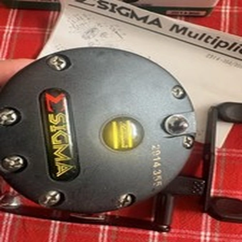 Shakespeare Sigma fishing reel multiplier 2914355 used but in good condition