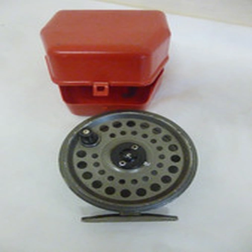 vintage trout fly reels kp morritts intrepid 3 1/2 with plastic case
