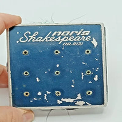 NORIS SHAKESPEARE FLY FISHING TIN. VINTAGE