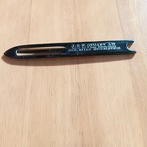 Vintage J & W Stuart Ltd Netting Needle/Shuttle. Made In Musselburgh Pre 1979